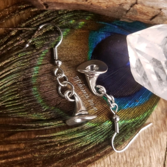 Witchy Witch earrings Wiccan Pointed HAT Halloween earrings Occult~Samhain~Magic - Picture 9 of 10